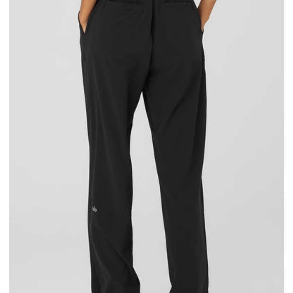 Alo Yoga— High-Waist Dreamscape Trouser - Black — new!